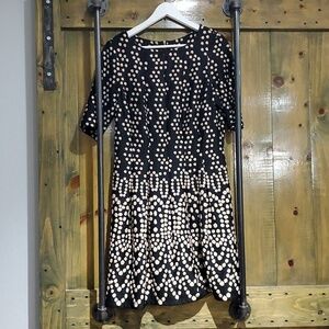 GABBY SKYE DRESS BLACK CREAM SIZE 12